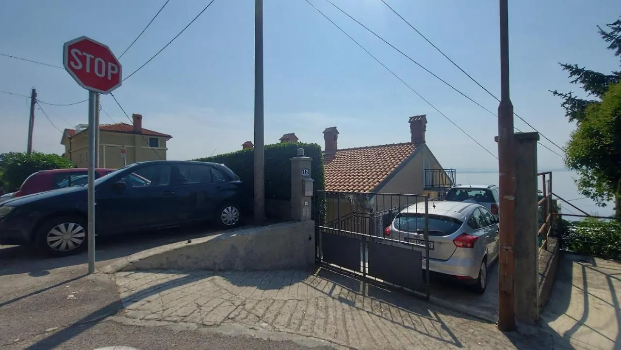 Apartment Mira Opatija 0*,